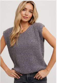 V-NECK KNIT SWEATER VEST - 75%COTTON 25%POLYESTER